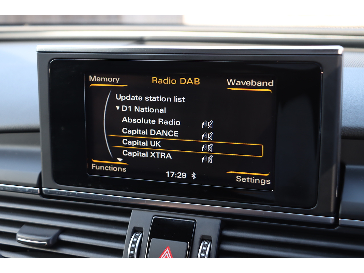Audi A6 Avant Tfsi Black Edition - Image 9