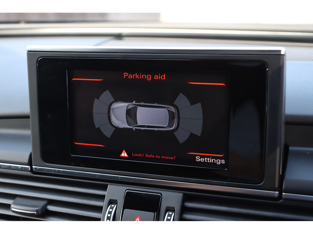 Audi A6 Avant Tfsi Black Edition - Image 11