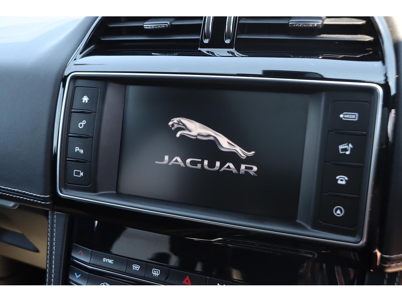 Jaguar F Pace P250I R Sport - Image 7