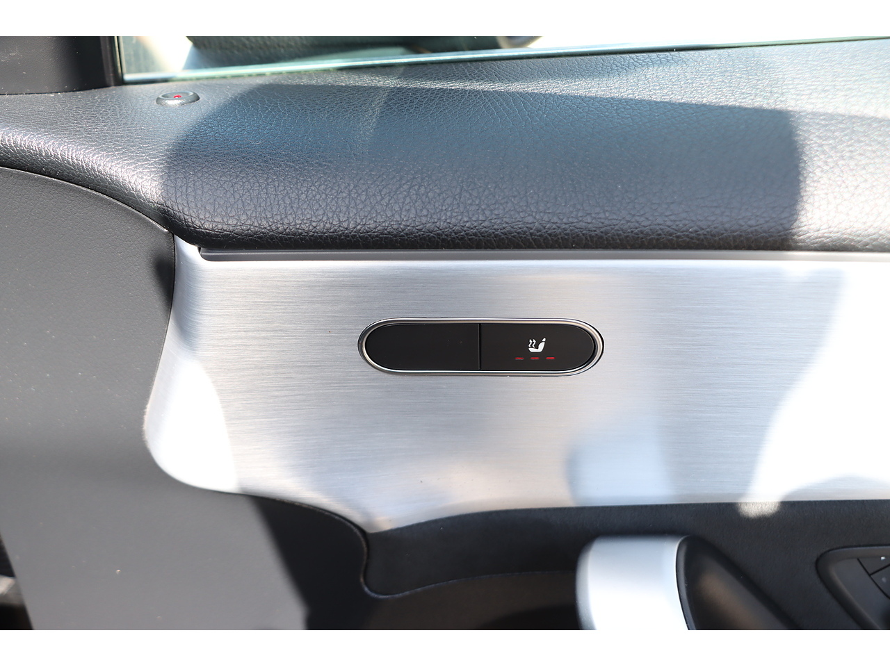 Mercedes Benz A Class A200 Amg Line - Image 17