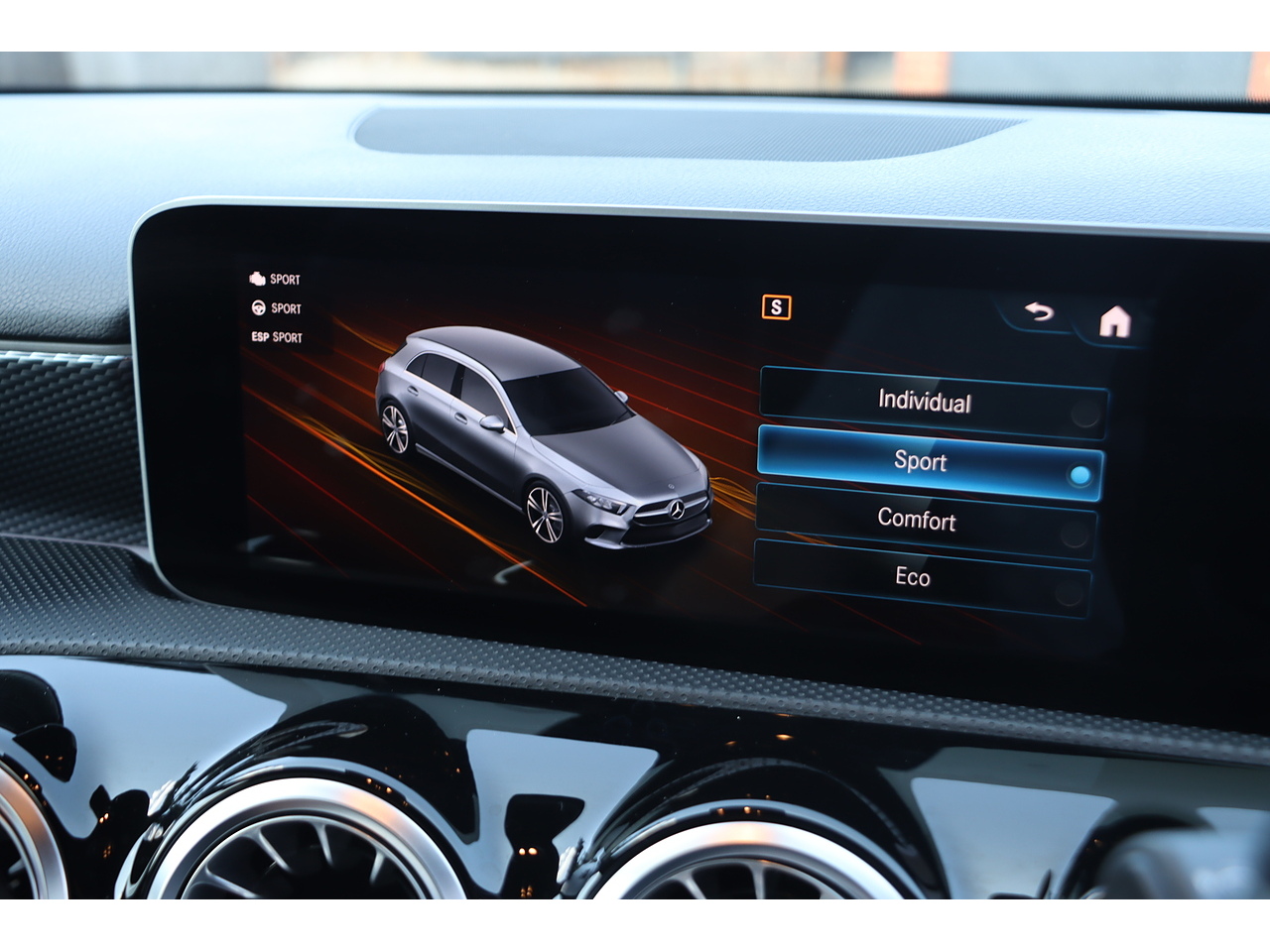 Mercedes Benz A Class A200 Sport - Image 13