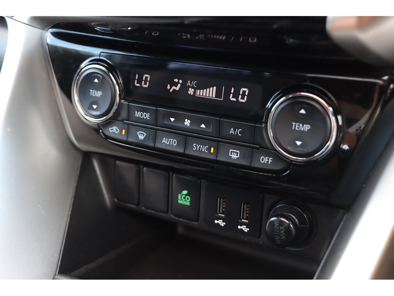 Mitsubishi Eclipse Cross T 4 - Image 18