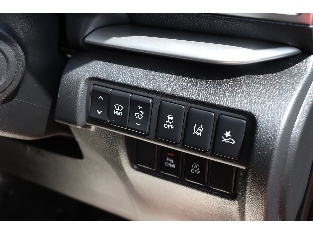 Mitsubishi Eclipse Cross T First Edition - Image 16