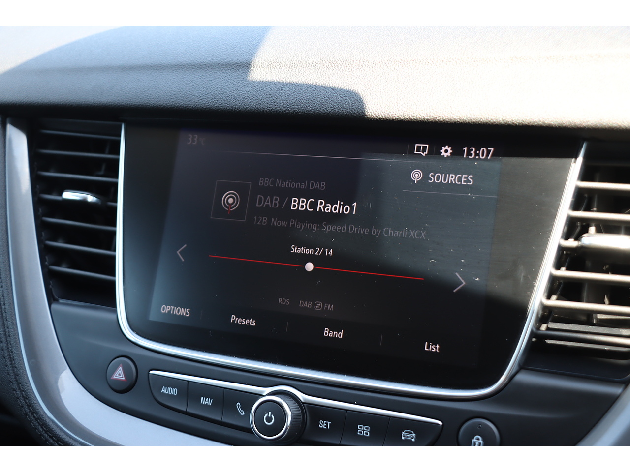 Vauxhall Grandland X Turbo Sport Nav - Image 11