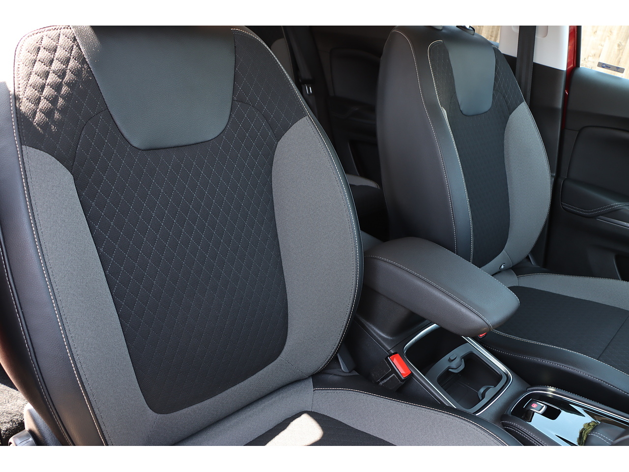 Vauxhall Grandland X Turbo Sport Nav - Image 20