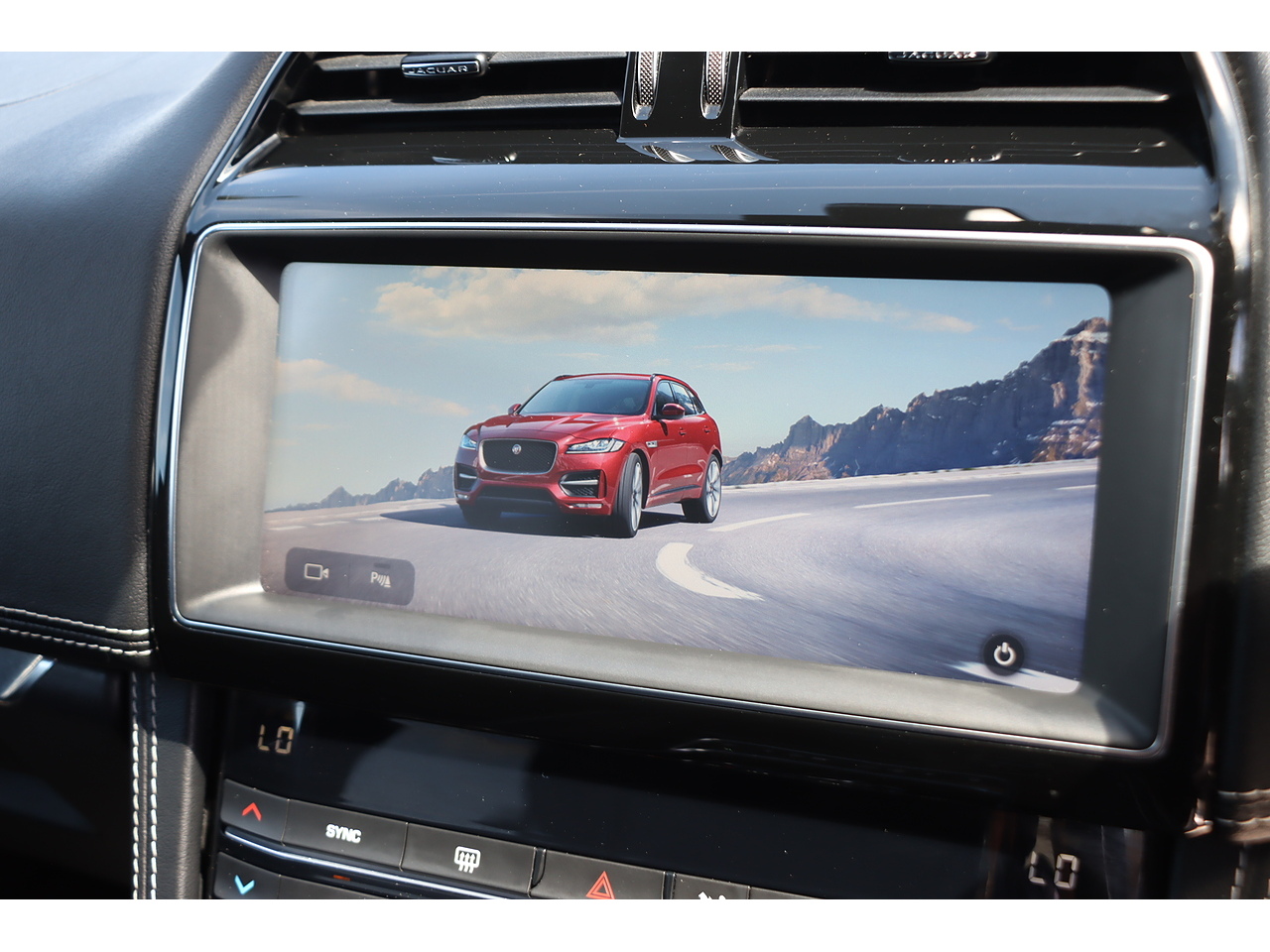 Jaguar F Pace P250I R Sport - Image 15