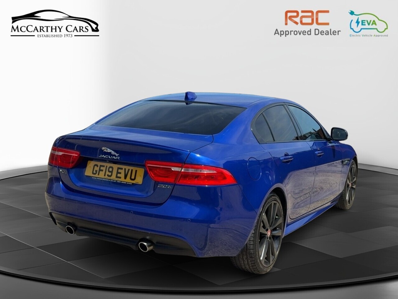Jaguar Xe I R Sport - Image 15