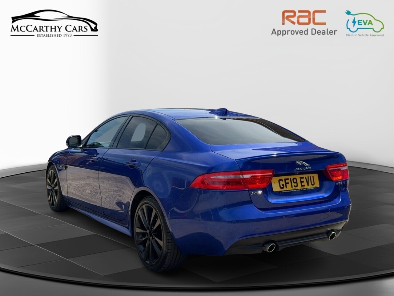 Jaguar Xe I R Sport - Image 17