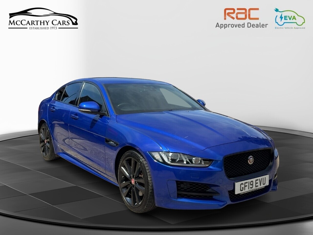 Jaguar Xe I R Sport - Image 19