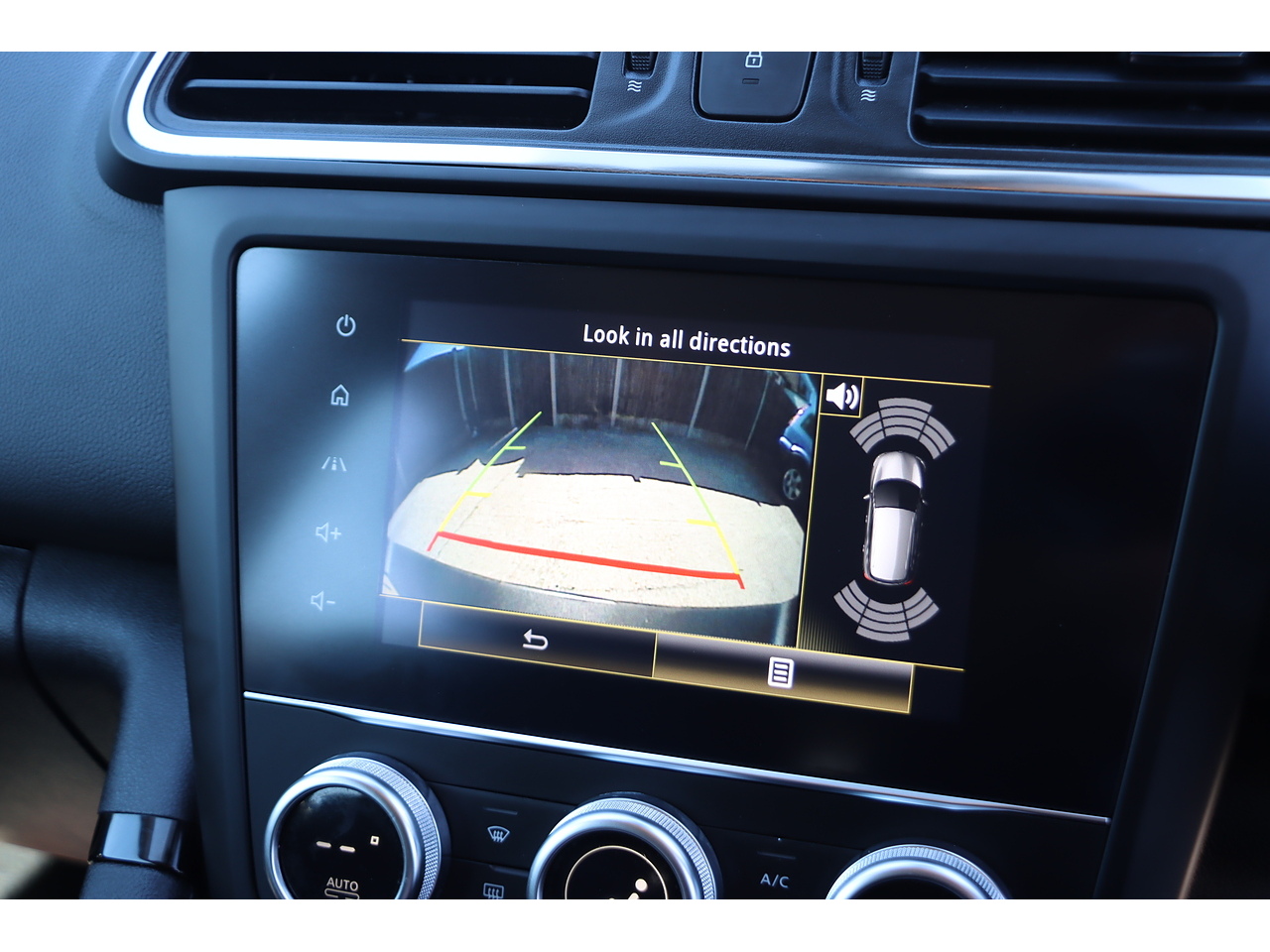Renault Kadjar Tce Iconic - Image 11