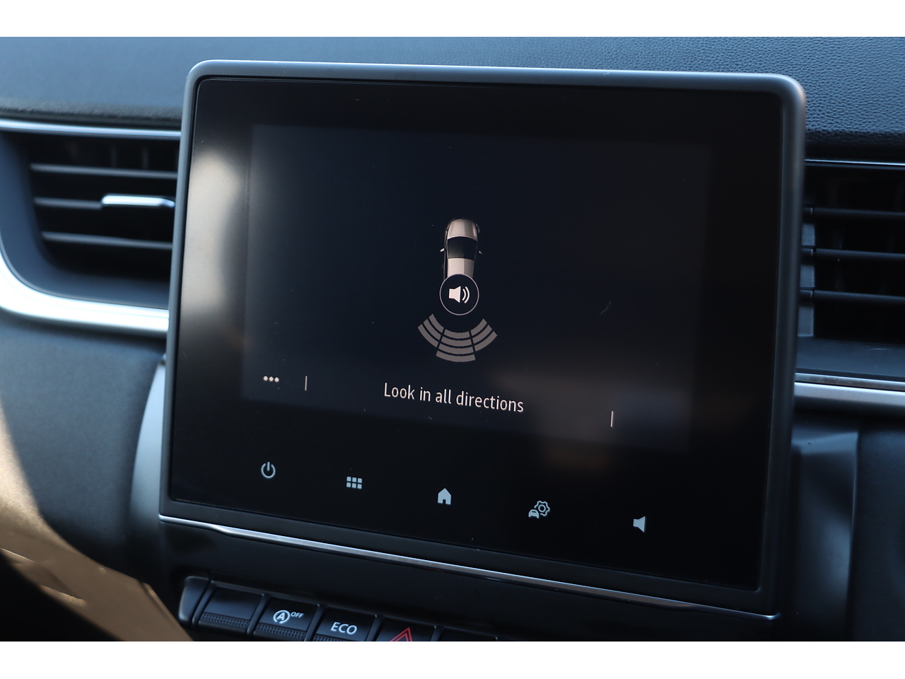 Renault Captur Tce Iconic - Image 12