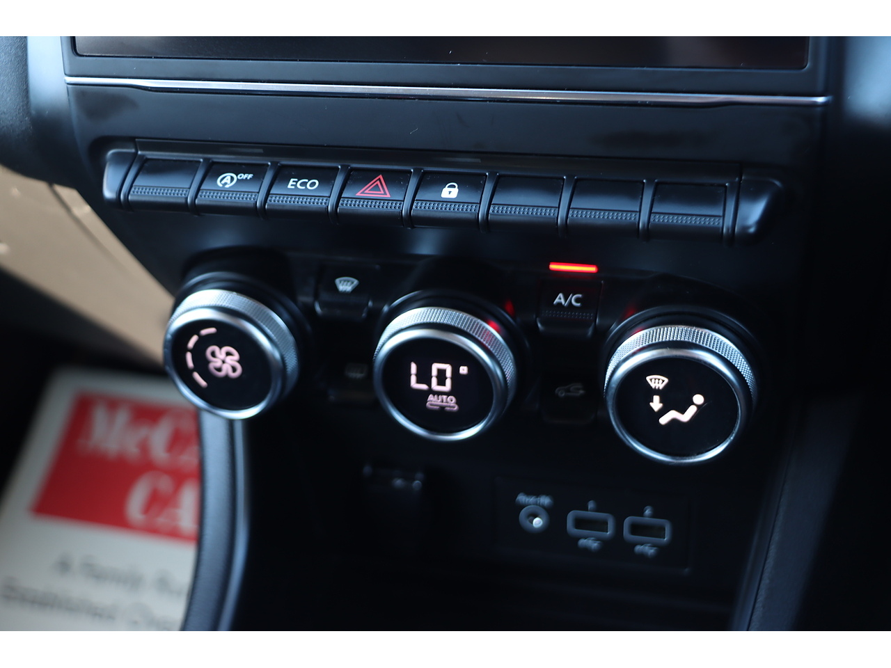 Renault Captur Tce Iconic - Image 14
