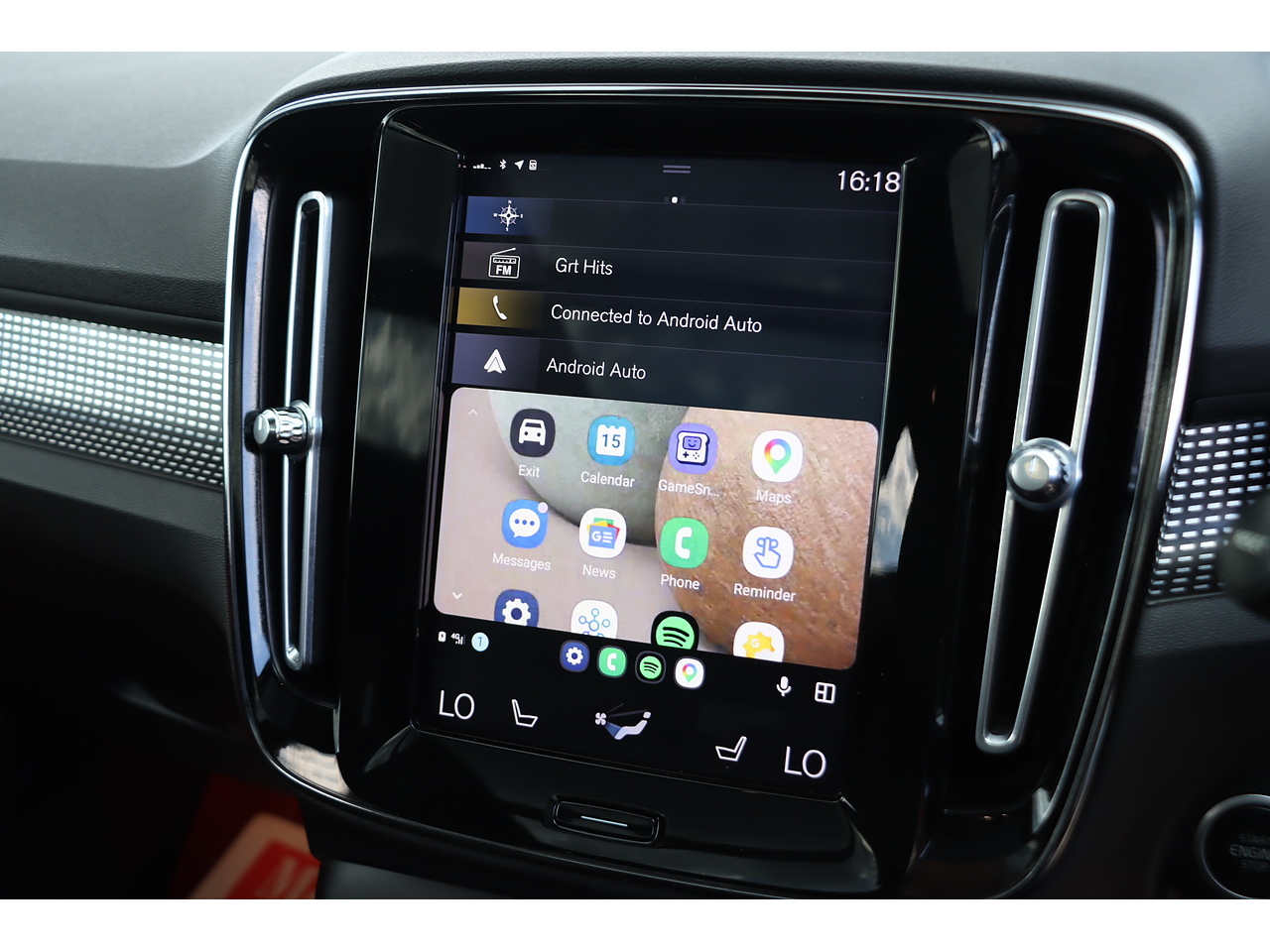 Volvo Xc40 H T5 Twin Engine R Design - Image 14