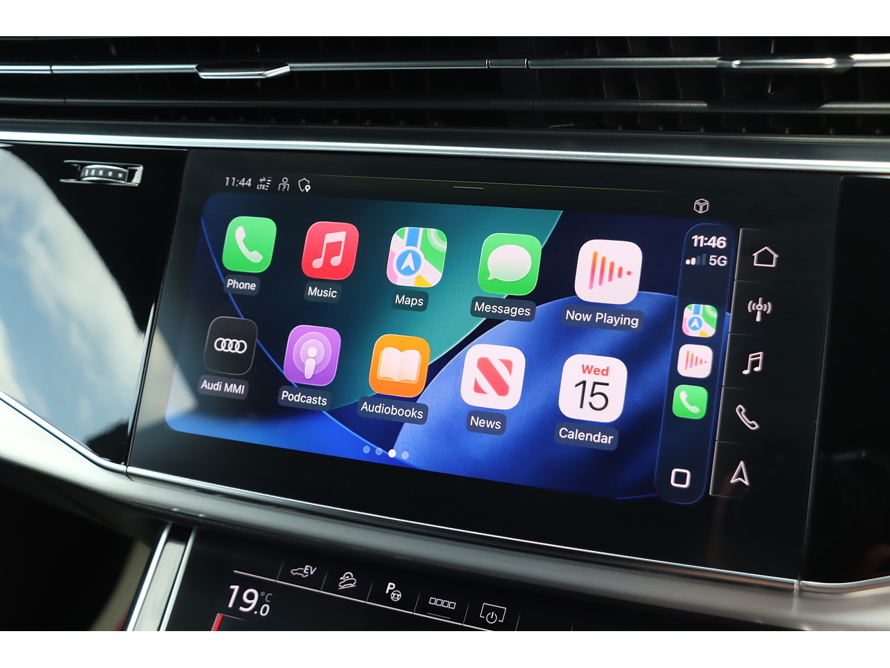 Audi Q8 Tfsie V6 S Line - Image 8