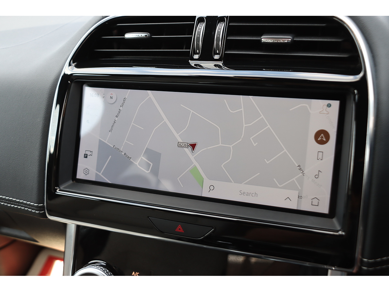 Jaguar Xe P250I R Dynamic Black - Image 4