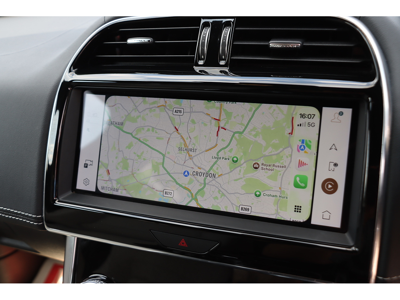 Jaguar Xe P250I R Dynamic Black - Image 7