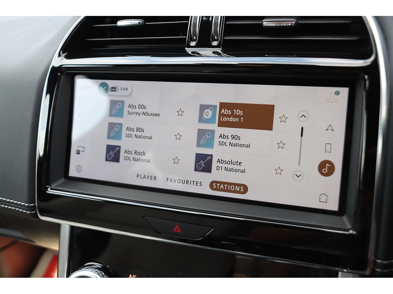 Jaguar Xe P250I R Dynamic Black - Image 10