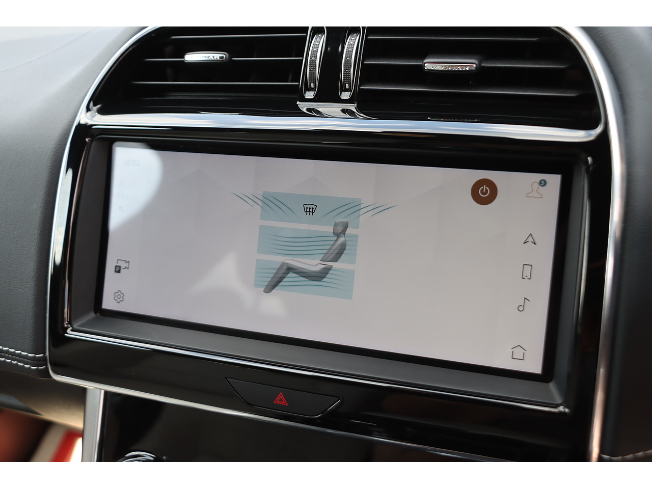 Jaguar Xe P250I R Dynamic Black - Image 11
