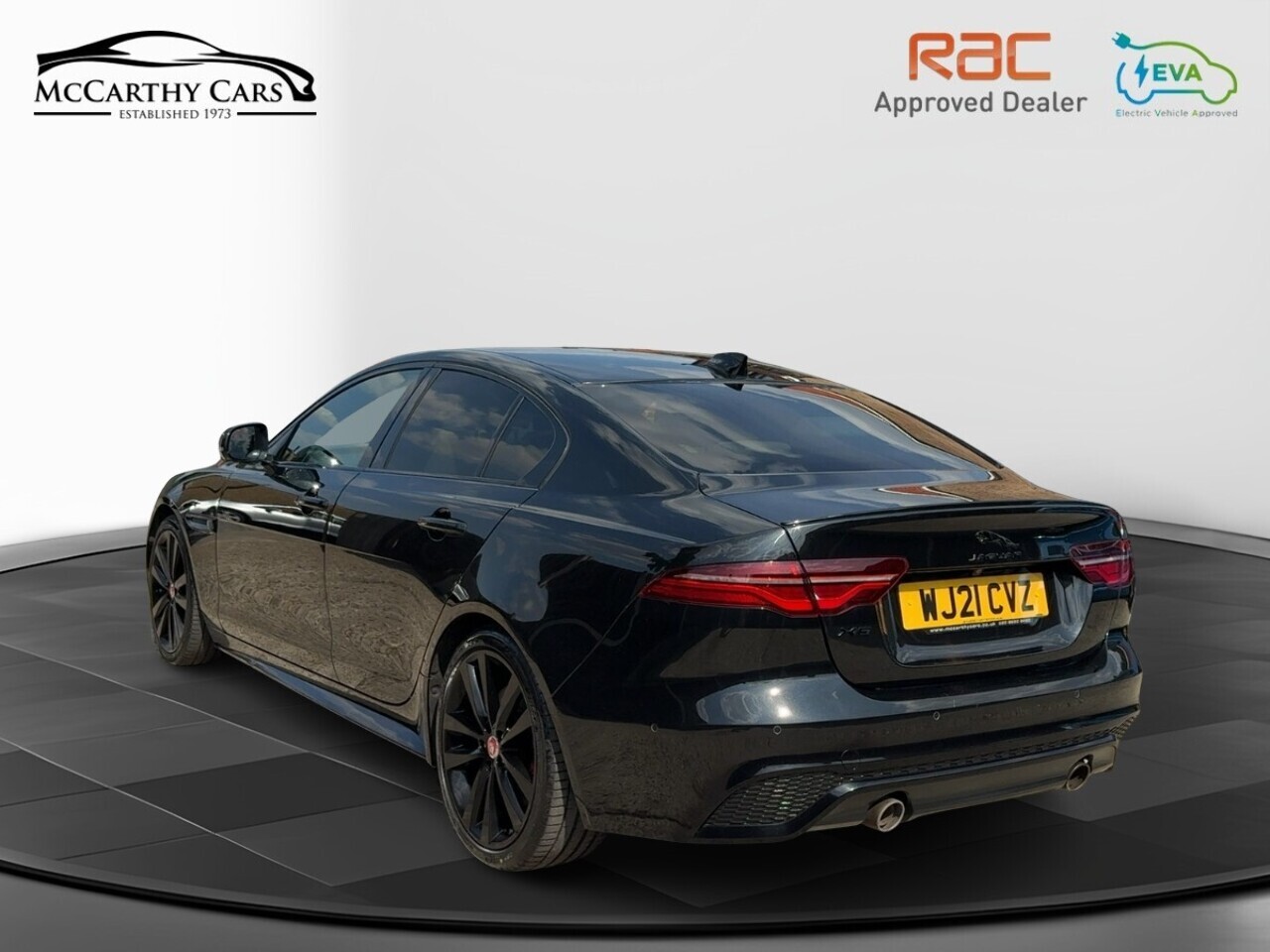 Jaguar Xe P250I R Dynamic Black - Image 14