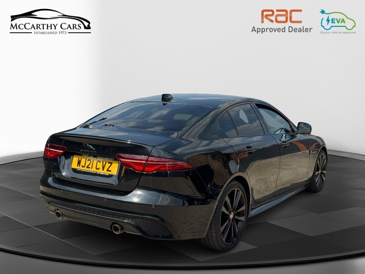 Jaguar Xe P250I R Dynamic Black - Image 17