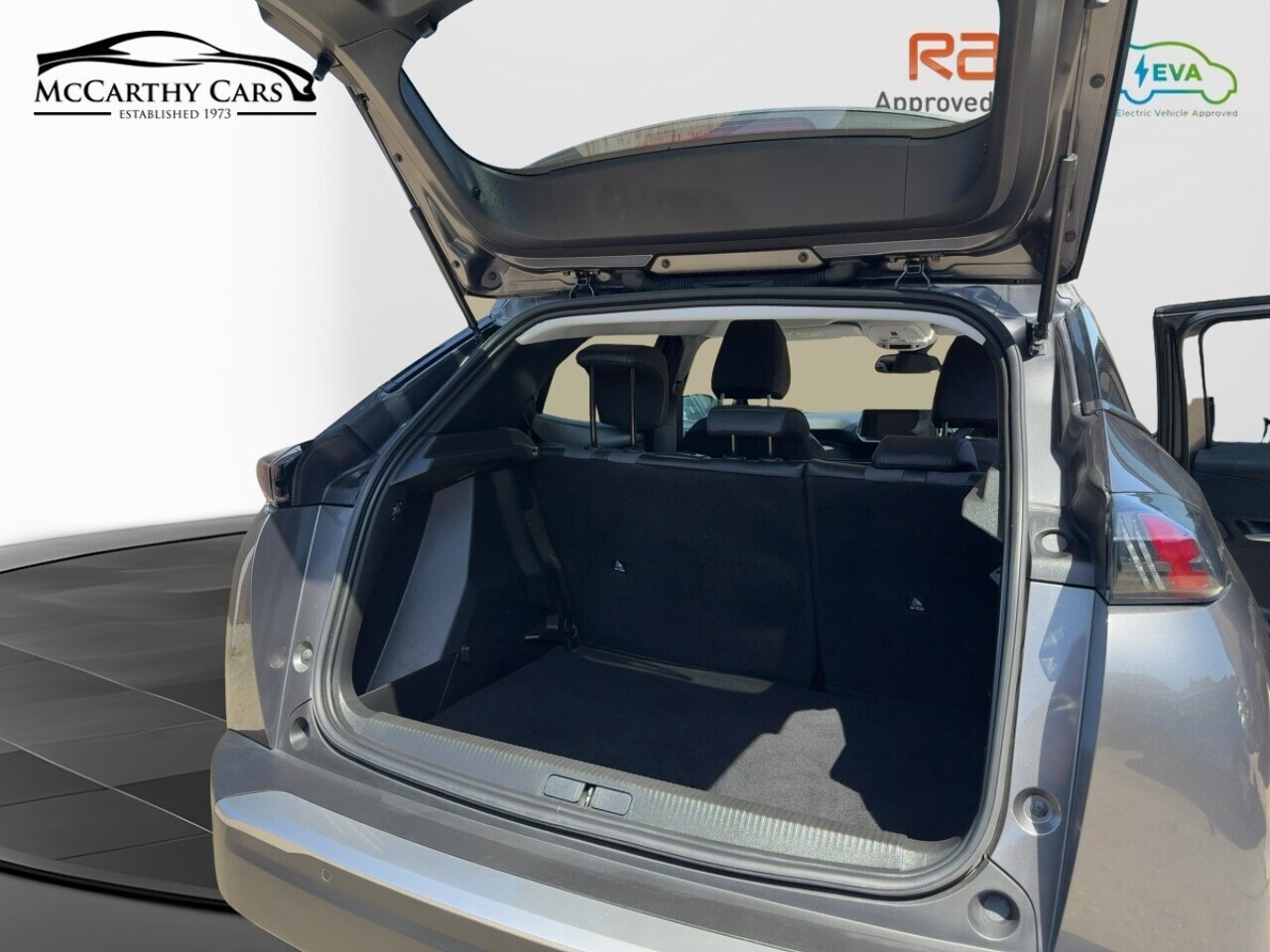 Peugeot 2008 Puretech Allure Premium - Image 14