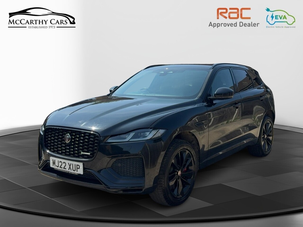 Jaguar F Pace P400E R Dynamic Black