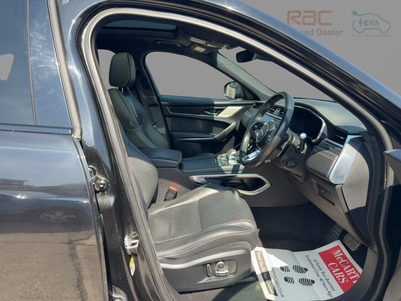 Jaguar F Pace P400E R Dynamic Black - Image 20