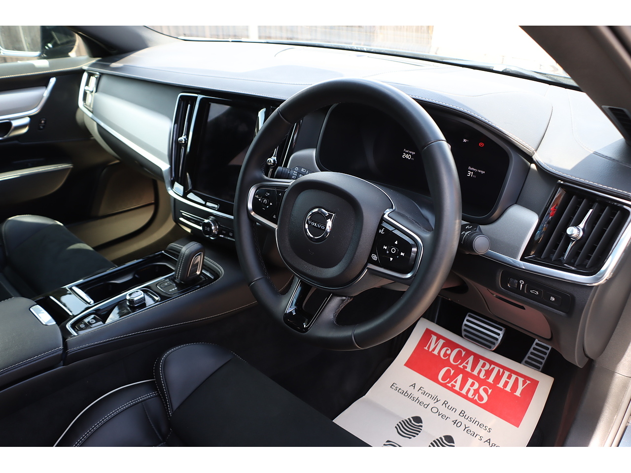 Volvo S90 H T8 R Design - Image 15