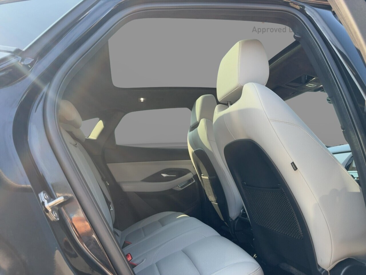 Jaguar E Pace P300E R Dynamic Black - Image 2