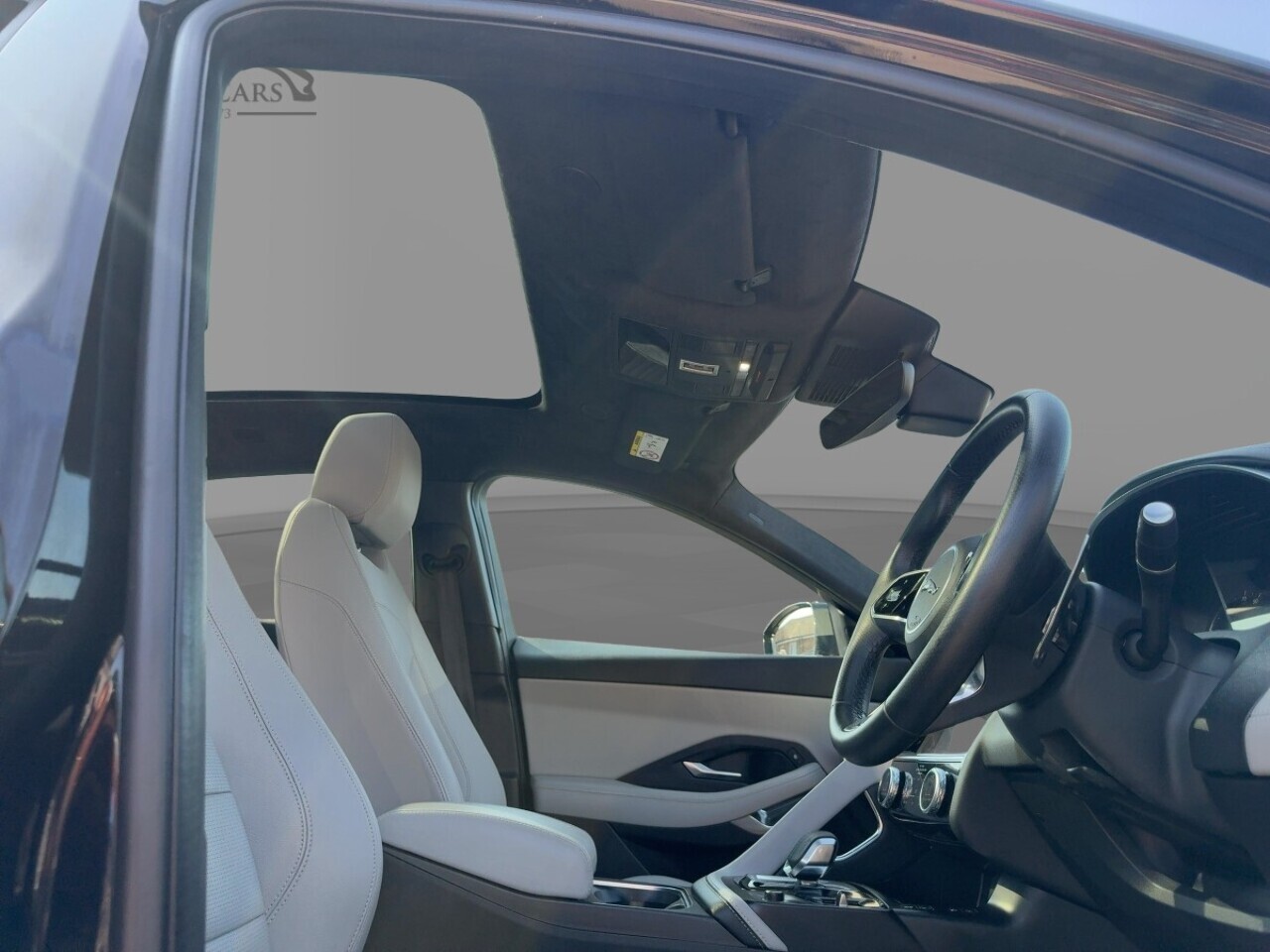 Jaguar E Pace P300E R Dynamic Black - Image 3