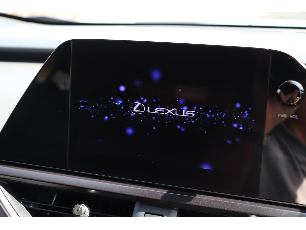 Lexus Ux 250H F Sport Design - Image 4