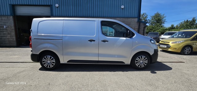 Citroen Dispatch - Image 9