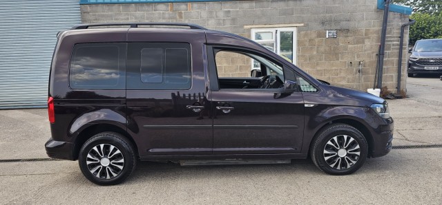Volkswagen Caddy Life - Image 10