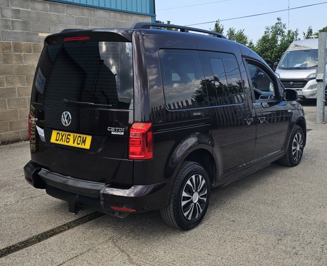 Volkswagen Caddy Life - Image 13