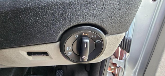 Volkswagen Transporter - Image 18