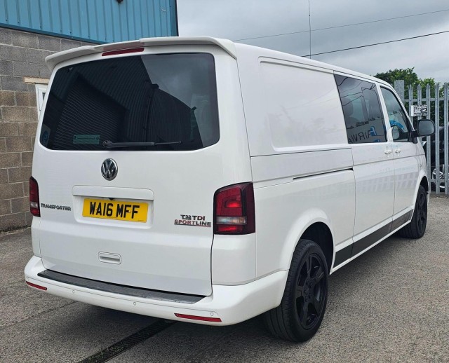 Volkswagen Transporter Sportline - Image 13