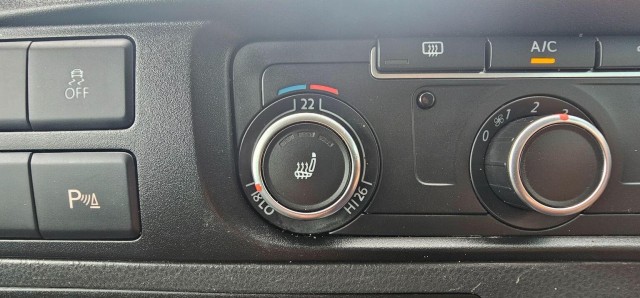 Volkswagen Transporter Sportline - Image 16