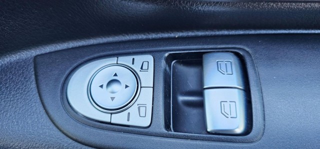 Mercedes-Benz Vito - Image 16