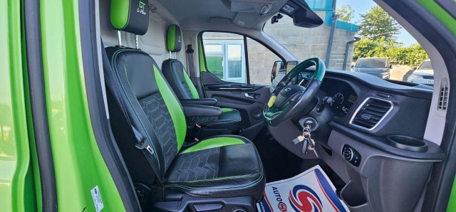 Ford Transit Custom - Image 19