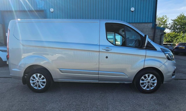 Ford Transit Custom - Image 11