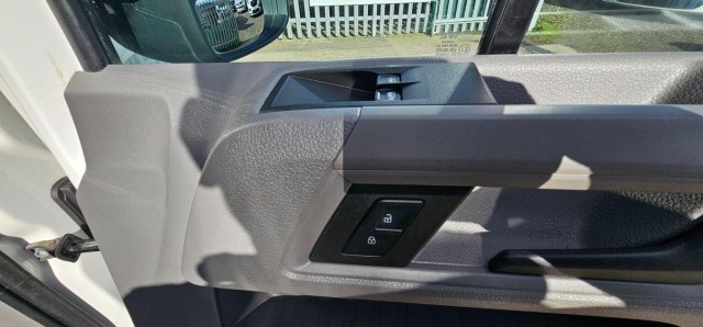 Volkswagen Crafter - Image 14