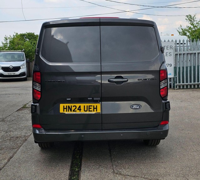 Ford Transit Custom - Image 12