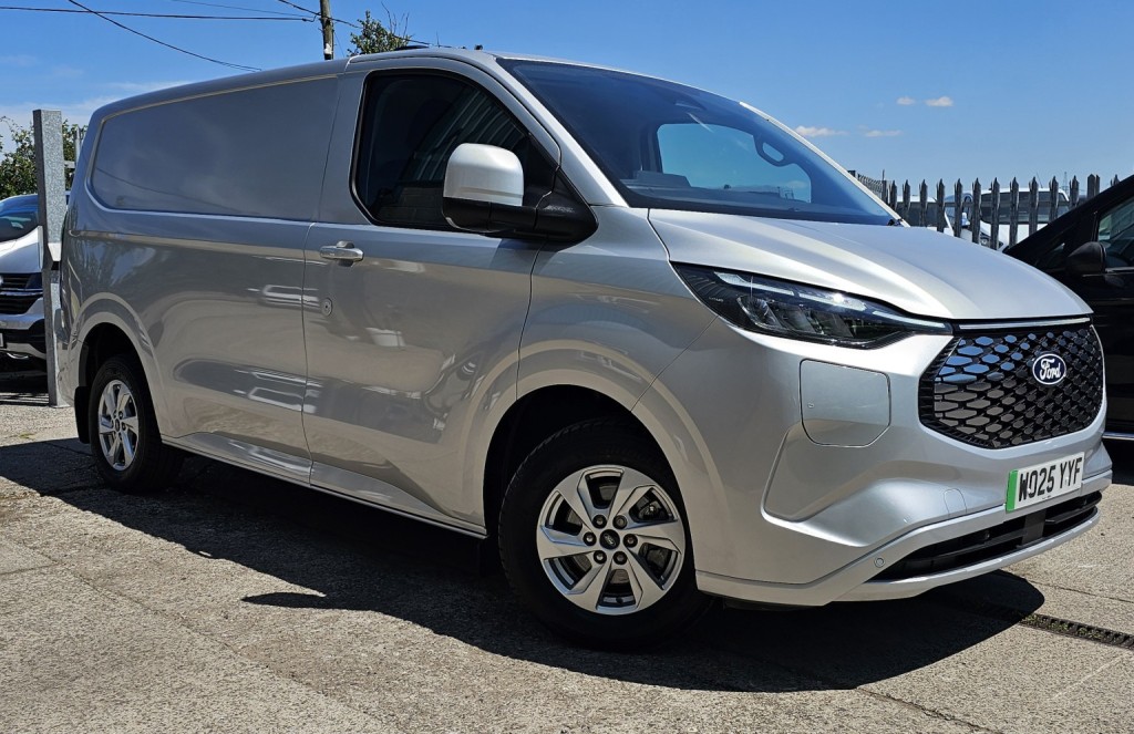 Ford E-Transit Custom
