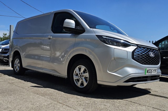 Ford E-Transit Custom - Image 5