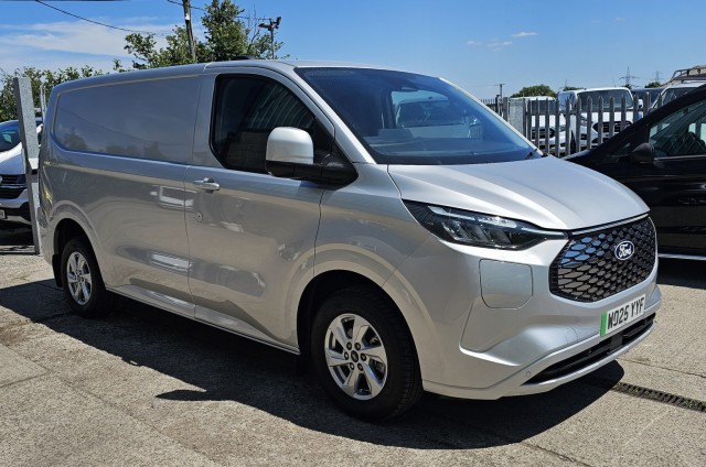 Ford E-Transit Custom - Image 6