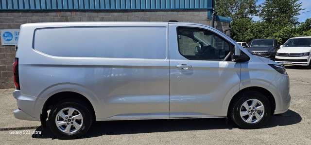 Ford E-Transit Custom - Image 10