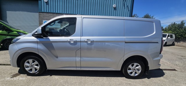 Ford E-Transit Custom - Image 14