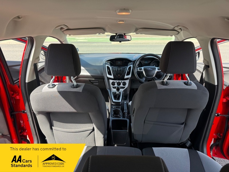 Ford Focus Zetec Estate | - Image 17