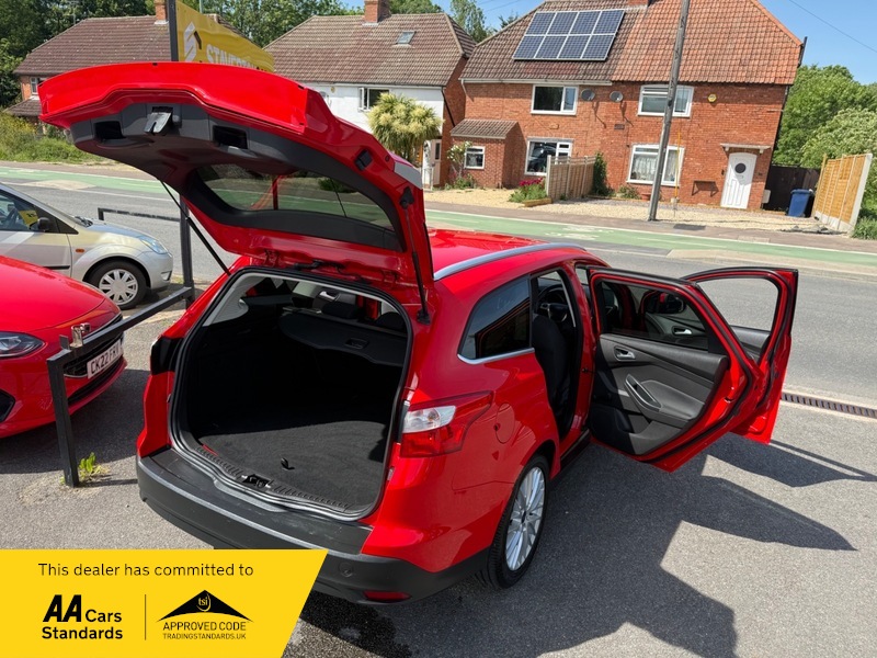 Ford Focus Zetec Estate | - Image 19