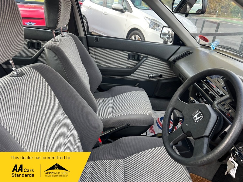 Honda Integra 5 Door Hatch - Image 11